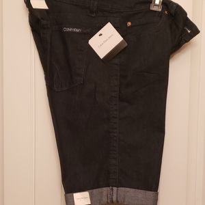 Bermuda cuffed shorts